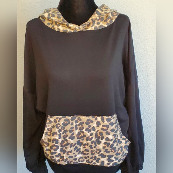 Zenana Black and Animal Print Hoodie. NWOT - Picture 8 of 11